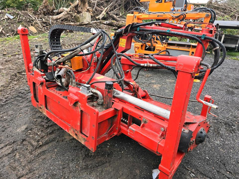 Dücker RSM 13 Randstreifenmäher Böschungsmäher Böschungsmulcher Bankettmäher für Unimog 405 UGE UGN - Desbrozadora lateral: foto 3 Dücker RSM 13 Randstreifenmäher Böschungsmäher Böschungsmulcher Bankettmäher für Unimog 405 UGE UGN - Desbrozadora lateral: foto 3