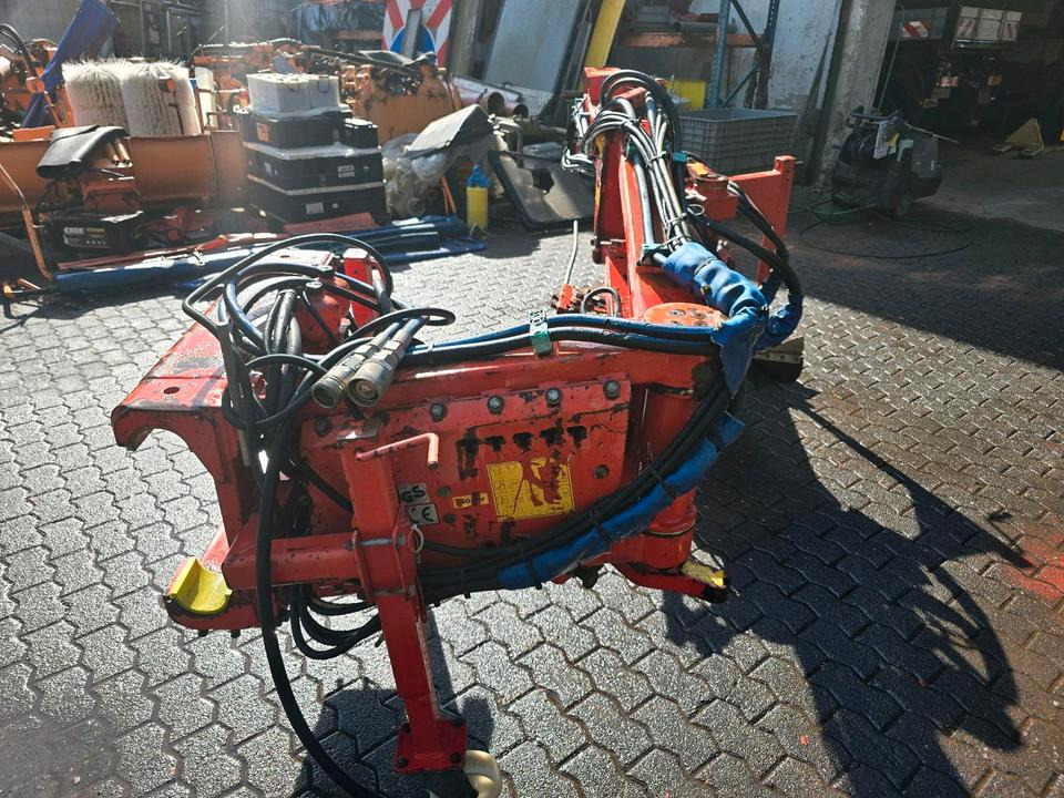 Dücker RSM 13 Randstreifenmäher Böschungsmäher Böschungsmulcher Bankettmäher passend für DUA 500 600 UNA 700 - Desbrozadora de brazo: foto 5 Dücker RSM 13 Randstreifenmäher Böschungsmäher Böschungsmulcher Bankettmäher passend für DUA 500 600 UNA 700 - Desbrozadora de brazo: foto 5