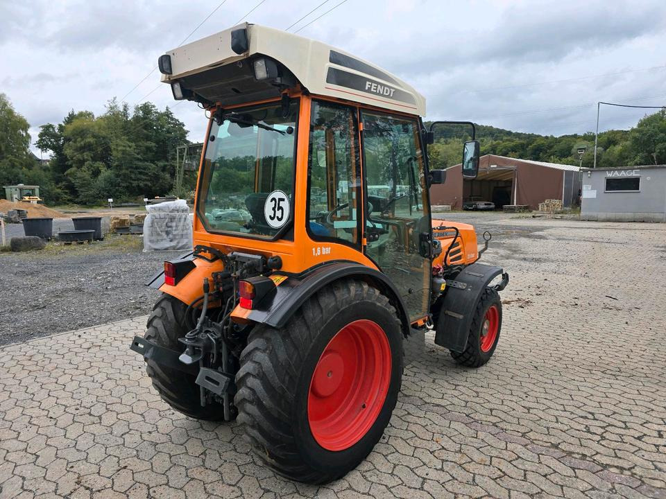Fendt 206V Schmalspurtraktor Traktor Schlepper Weinbergtraktor 206 208 210 Farmer Favorit Obstbau Weinbau - Tractor: foto 3 Fendt 206V Schmalspurtraktor Traktor Schlepper Weinbergtraktor 206 208 210 Farmer Favorit Obstbau Weinbau - Tractor: foto 3
