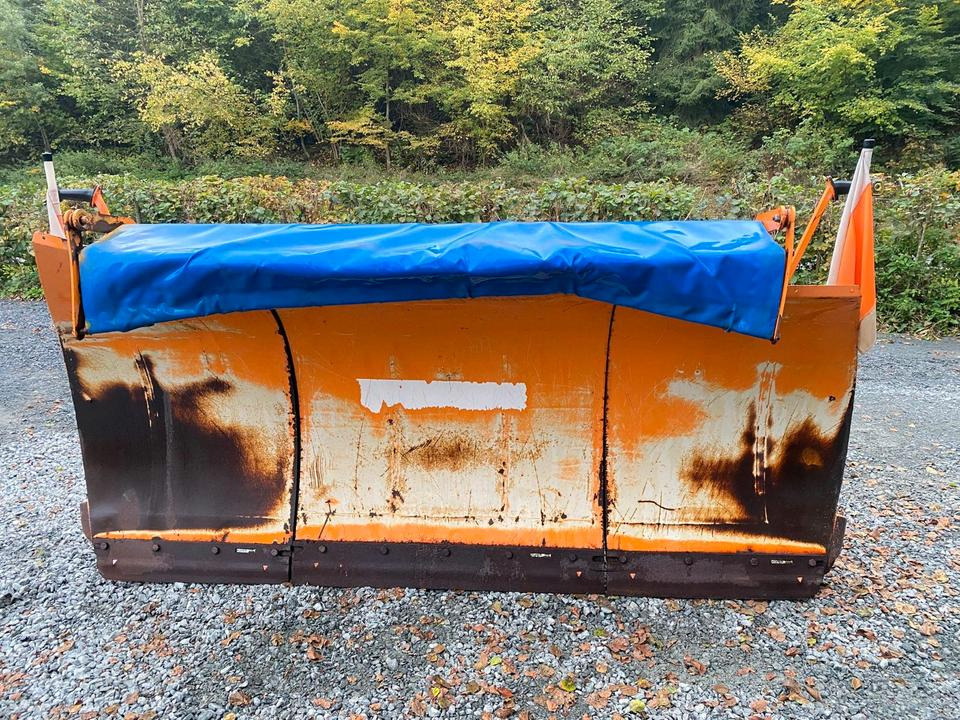 Gmeiner Schneepflug GLS 240 Schneeschieber Schneeschild Winterdienst Räumschild passend für Unimog 405/10 405/12 UGE UGN U300 U 300 400 500 Schmidt - Cuchilla quitanieves: foto 4 Gmeiner Schneepflug GLS 240 Schneeschieber Schneeschild Winterdienst Räumschild passend für Unimog 405/10 405/12 UGE UGN U300 U 300 400 500 Schmidt - Cuchilla quitanieves: foto 4