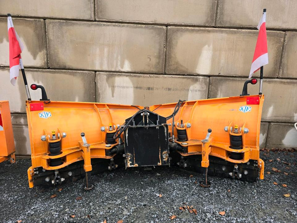 KIF V-Schneepflug CM 2400 Keilpflug Variopflug Schneeschieber Schneeschild Winterdienst Räumschild passend für Multicar Kramer Iseki Kubota Kleintraktor - Cuchilla quitanieves: foto 1 KIF V-Schneepflug CM 2400 Keilpflug Variopflug Schneeschieber Schneeschild Winterdienst Räumschild passend für Multicar Kramer Iseki Kubota Kleintraktor - Cuchilla quitanieves: foto 1