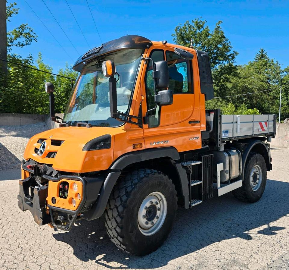 Unimog U318 NKS-F-UGE-42 Mercedes-Benz 405/10 405/12 UGE Mercedes-Benz U 318 323 327 423 427 429 430 EasyDrive Variopilot - Máquina quitanieve: foto 1 Unimog U318 NKS-F-UGE-42 Mercedes-Benz 405/10 405/12 UGE Mercedes-Benz U 318 323 327 423 427 429 430 EasyDrive Variopilot - Máquina quitanieve: foto 1