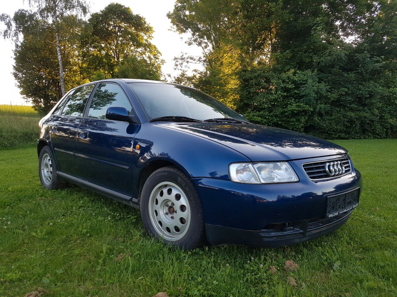 Audi A3 1.9TDI *4-TÜREN*KLIMAAUTOMATIK*AHK* - Sedan: foto 1 Audi A3 1.9TDI *4-TÜREN*KLIMAAUTOMATIK*AHK* - Sedan: foto 1