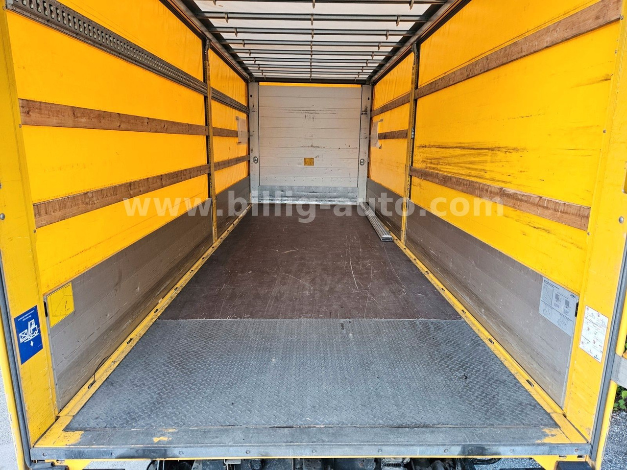 Camión caja cerrada Mercedes-Benz Atego 1327 L * BREMS/SPUR-ASS*DIFF.*LBW*AHK*7.2m: foto 15