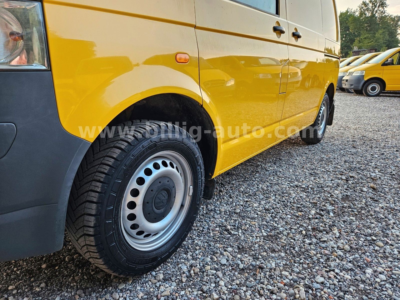 Volkswagen T5 1.9 TDI 2xSchiebetüre Scheckheft Bulli Kasten - Furgoneta de pasajeros: foto 5 Volkswagen T5 1.9 TDI 2xSchiebetüre Scheckheft Bulli Kasten - Furgoneta de pasajeros: foto 5