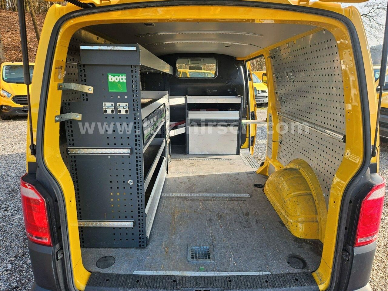 Volkswagen T6 2.0TDI Sortimo*BOTT* Maxi*Lang - Furgoneta de pasajeros: foto 5 Volkswagen T6 2.0TDI Sortimo*BOTT* Maxi*Lang - Furgoneta de pasajeros: foto 5