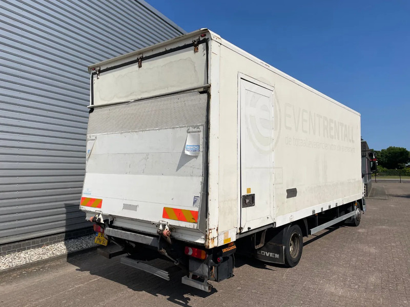 DAF LF 45 / HOLLAND TRUCK / DHOLLANDIA LAADKLEP 1500 KG / AUTOMAAT / - Camión caja cerrada: foto 4 DAF LF 45 / HOLLAND TRUCK / DHOLLANDIA LAADKLEP 1500 KG / AUTOMAAT / - Camión caja cerrada: foto 4