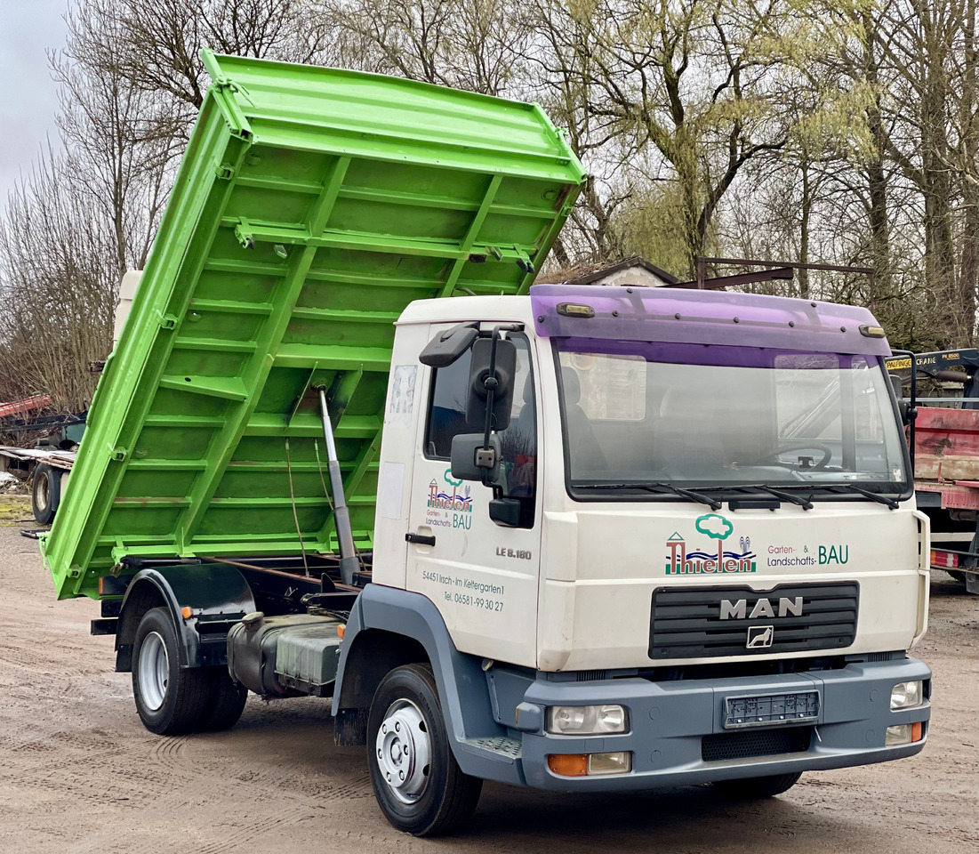 MAN LE - Volquete camión: foto 2 MAN LE - Volquete camión: foto 2