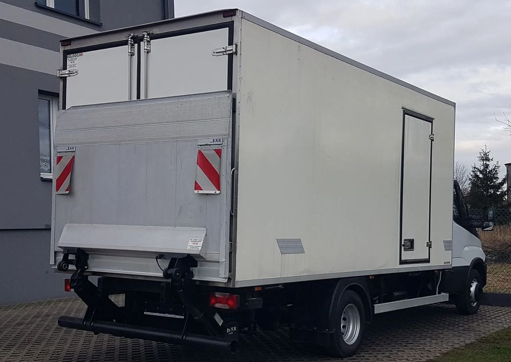 Iveco Daily 70-170 WINDA CHŁODNIA 10EP AGREGAT IZOTERMA - Frigorífico camión: foto 4 Iveco Daily 70-170 WINDA CHŁODNIA 10EP AGREGAT IZOTERMA - Frigorífico camión: foto 4