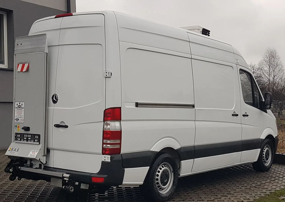 Mercedes-Benz SPRINTER WINDA CHŁODNIA AGREGAT IZOTERMA DŁUGI WYSOKI KLIMA - Frigorífico furgoneta: foto 4 Mercedes-Benz SPRINTER WINDA CHŁODNIA AGREGAT IZOTERMA DŁUGI WYSOKI KLIMA - Frigorífico furgoneta: foto 4