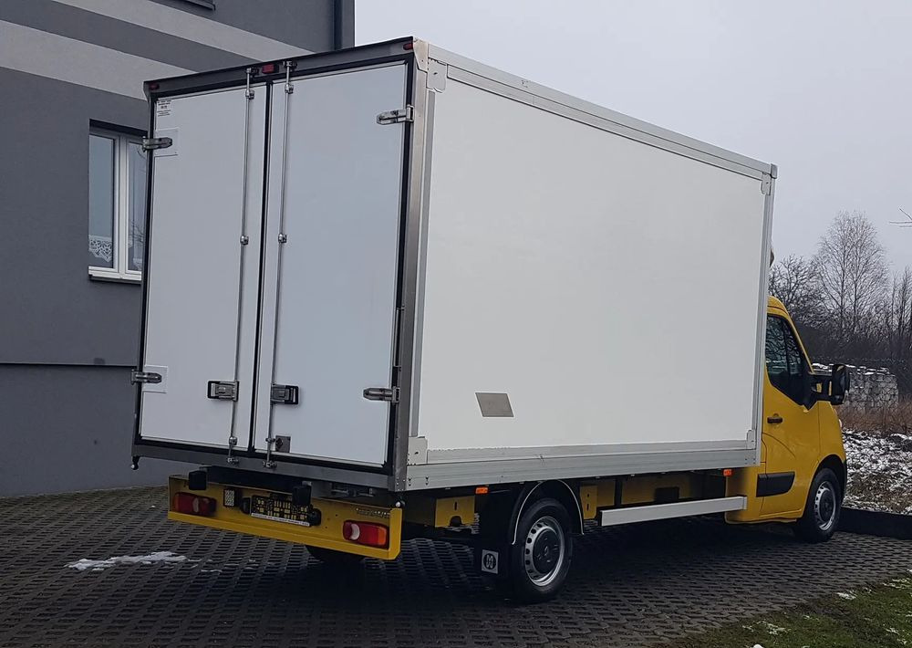 Renault MASTER KONTENER 8EP 4,21x2,23x2,22 KLIMA KRAJOWY MANUAL 6-BIEGÓW - Furgoneta: foto 4 Renault MASTER KONTENER 8EP 4,21x2,23x2,22 KLIMA KRAJOWY MANUAL 6-BIEGÓW - Furgoneta: foto 4