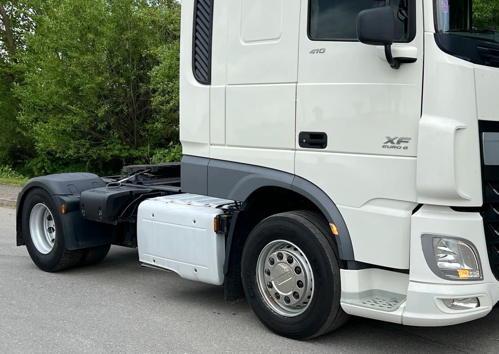 DAF *DAF XF 106 410 Euro 6 RETARDER KLIMA SPROWADZONY SUPER STAN CIĄGNIK SIODŁOWY - Cabeza tractora: foto 5 DAF *DAF XF 106 410 Euro 6 RETARDER KLIMA SPROWADZONY SUPER STAN CIĄGNIK SIODŁOWY - Cabeza tractora: foto 5