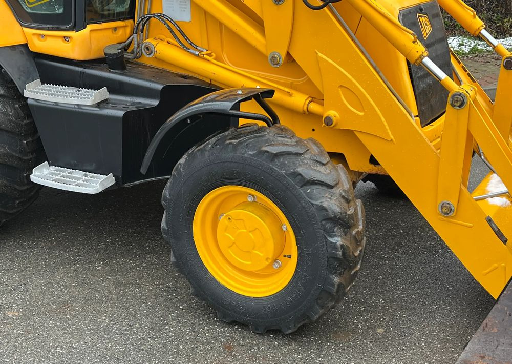 JCB KOPARKO ŁADOWARKA JCB 3CX STAN BARDZO DOBRY - Retroexcavadora: foto 3 JCB KOPARKO ŁADOWARKA JCB 3CX STAN BARDZO DOBRY - Retroexcavadora: foto 3