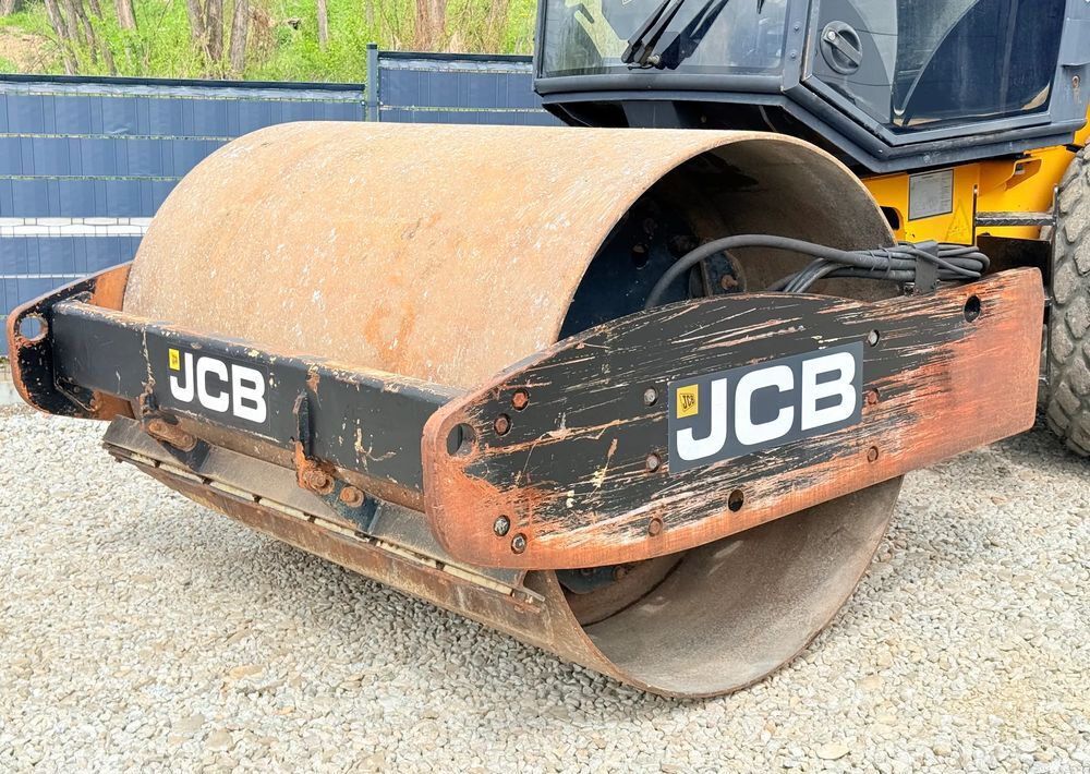 JCB * Walec Drogowy * JCB VM 115 D Vibromax * Sprowadzony * Walec Guma Stal * Płaszcz Okołkowany - Rodillo: foto 4 JCB * Walec Drogowy * JCB VM 115 D Vibromax * Sprowadzony * Walec Guma Stal * Płaszcz Okołkowany - Rodillo: foto 4