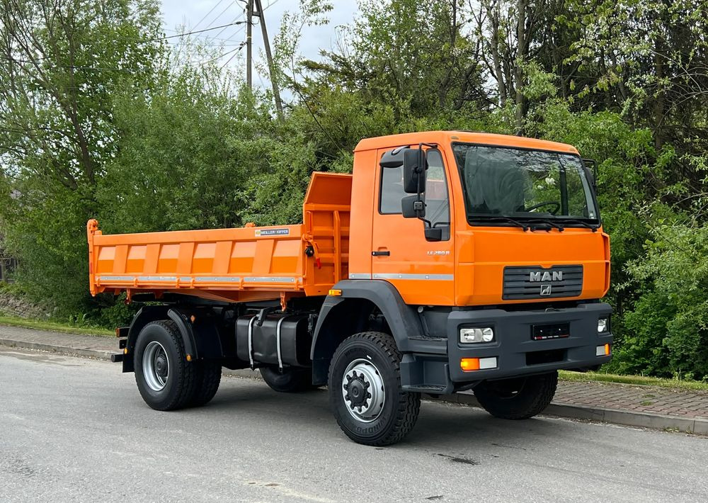 MAN * LE 280 B * MAN * 4x4 * Kiper Wywrotka x3 * Meiller * Sprowadzony * Stan Perfekcyjny * - Volquete camión: foto 2 MAN * LE 280 B * MAN * 4x4 * Kiper Wywrotka x3 * Meiller * Sprowadzony * Stan Perfekcyjny * - Volquete camión: foto 2