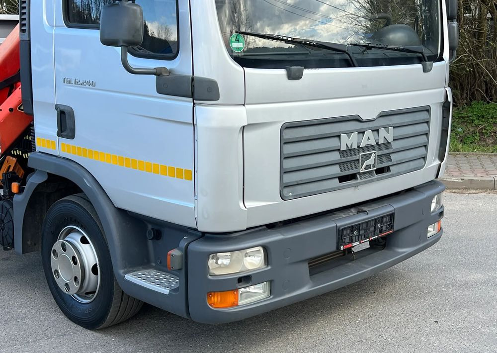 MAN MAN TGL 12-240 Kiper Wywrotka 4x2 Kran PALFINGER PK 12500 BARDZO DOBRY STAN - Volquete camión: foto 4 MAN MAN TGL 12-240 Kiper Wywrotka 4x2 Kran PALFINGER PK 12500 BARDZO DOBRY STAN - Volquete camión: foto 4