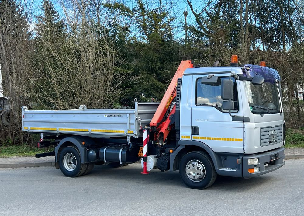 MAN MAN TGL 12-240 Kiper Wywrotka 4x2 Kran PALFINGER PK 12500 BARDZO DOBRY STAN - Volquete camión: foto 3 MAN MAN TGL 12-240 Kiper Wywrotka 4x2 Kran PALFINGER PK 12500 BARDZO DOBRY STAN - Volquete camión: foto 3