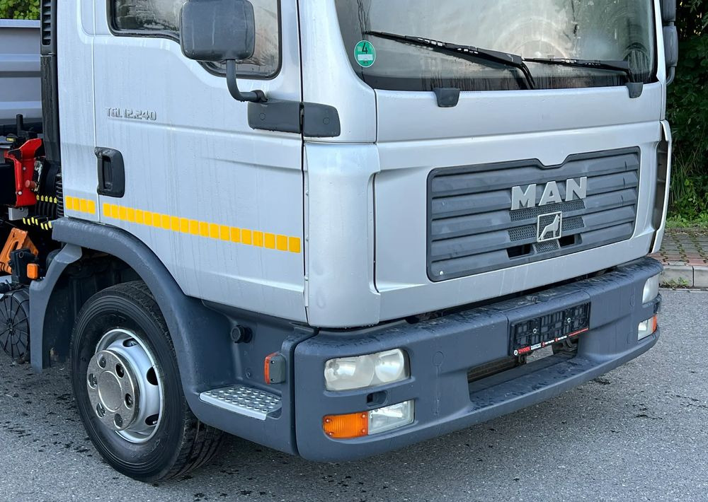 MAN MAN TGL 12-240 Kiper Wywrotka 4x2 Kran PALFINGER PK 12500 BARDZO DOBRY STAN - Volquete camión: foto 3 MAN MAN TGL 12-240 Kiper Wywrotka 4x2 Kran PALFINGER PK 12500 BARDZO DOBRY STAN - Volquete camión: foto 3