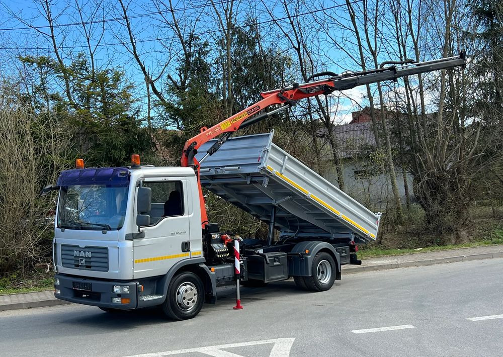 MAN MAN TGL 12-240 Kiper Wywrotka 4x2 Kran PALFINGER PK 12500 BARDZO DOBRY STAN - Volquete camión: foto 1 MAN MAN TGL 12-240 Kiper Wywrotka 4x2 Kran PALFINGER PK 12500 BARDZO DOBRY STAN - Volquete camión: foto 1