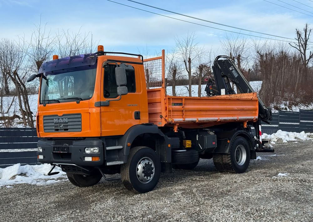 MAN * TGM 18-330 MAN 4x4 HDS Hiab 122 * Kiper Wywrotka * Bardzo Dobry Stan - Volquete camión: foto 2 MAN * TGM 18-330 MAN 4x4 HDS Hiab 122 * Kiper Wywrotka * Bardzo Dobry Stan - Volquete camión: foto 2