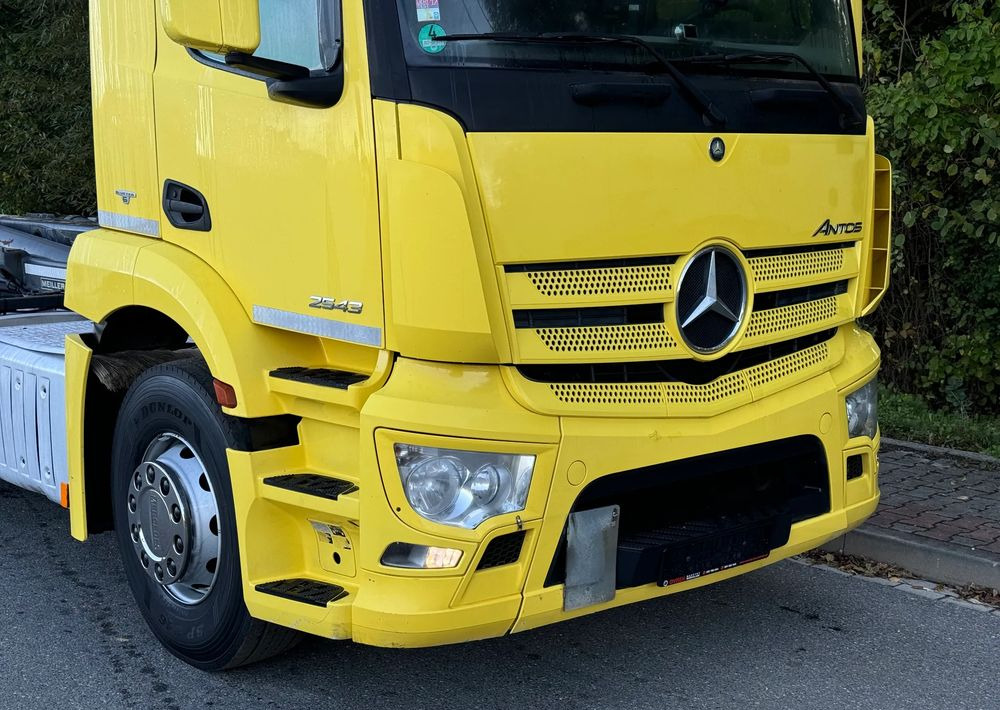 Mercedes-Benz * Hakowiec * Mercedes Antos 2543 * Sprowadzony * Stan Perfekcyjny - Multibasculante camión: foto 3 Mercedes-Benz * Hakowiec * Mercedes Antos 2543 * Sprowadzony * Stan Perfekcyjny - Multibasculante camión: foto 3