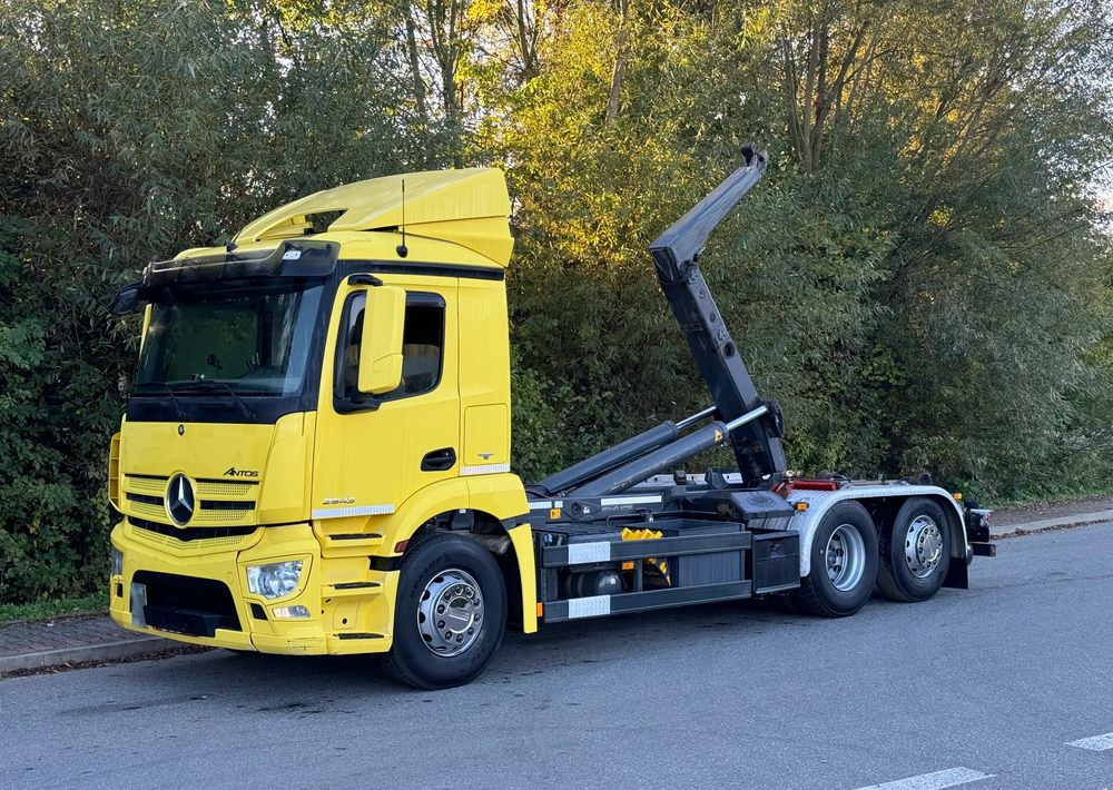 Mercedes-Benz * Hakowiec * Mercedes Antos 2543 * Sprowadzony * Stan Perfekcyjny - Multibasculante camión: foto 1 Mercedes-Benz * Hakowiec * Mercedes Antos 2543 * Sprowadzony * Stan Perfekcyjny - Multibasculante camión: foto 1