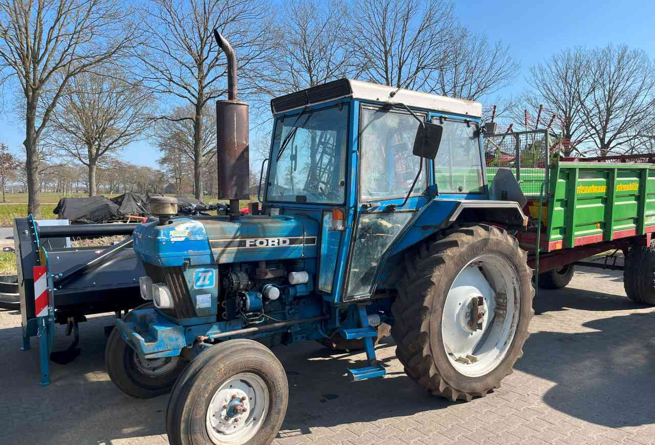Ford 4610 Tractoren - Tractor: foto 1 Ford 4610 Tractoren - Tractor: foto 1