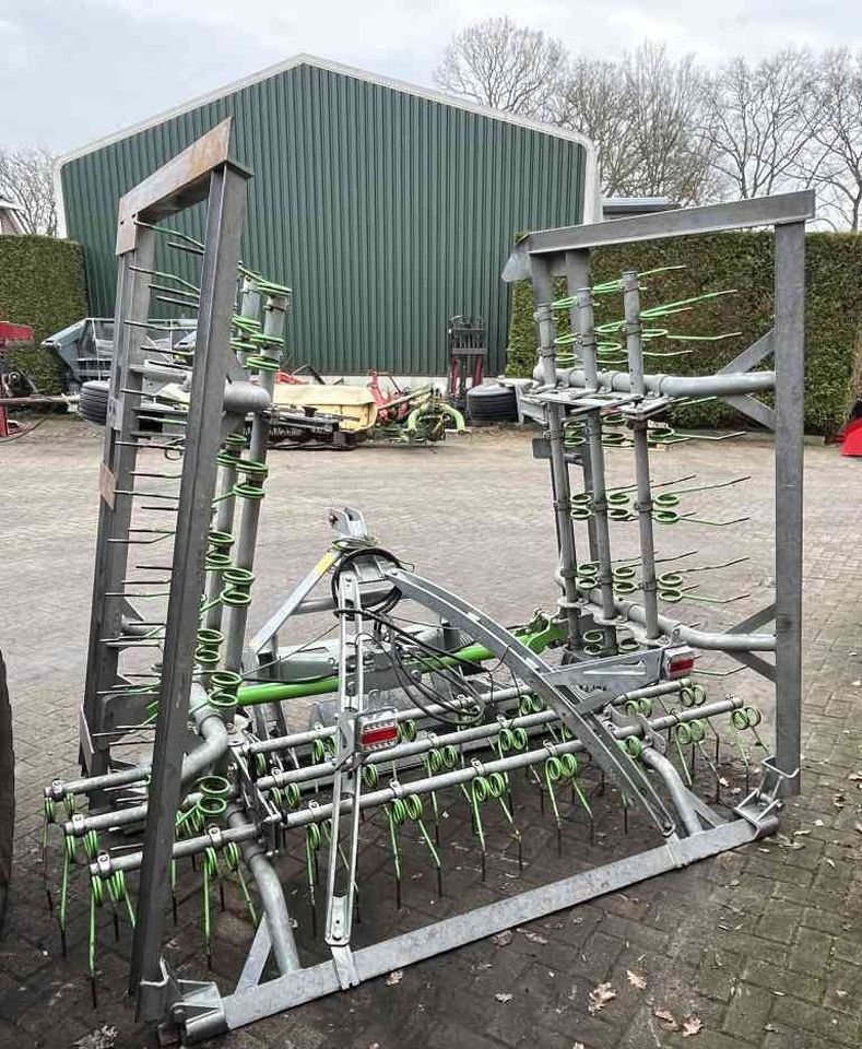 Zocon Greenkeeper 6 meter wiedeg weidebouwmachines - Grada de púas: foto 3 Zocon Greenkeeper 6 meter wiedeg weidebouwmachines - Grada de púas: foto 3