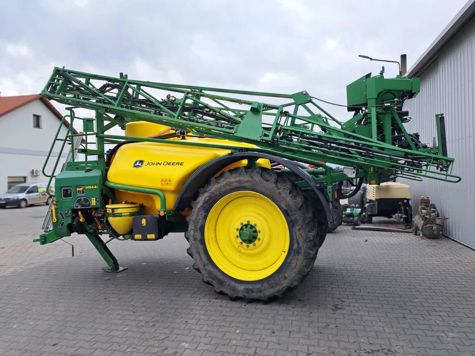 John Deere M944I - Pulverizador arrastrado: foto 2 John Deere M944I - Pulverizador arrastrado: foto 2