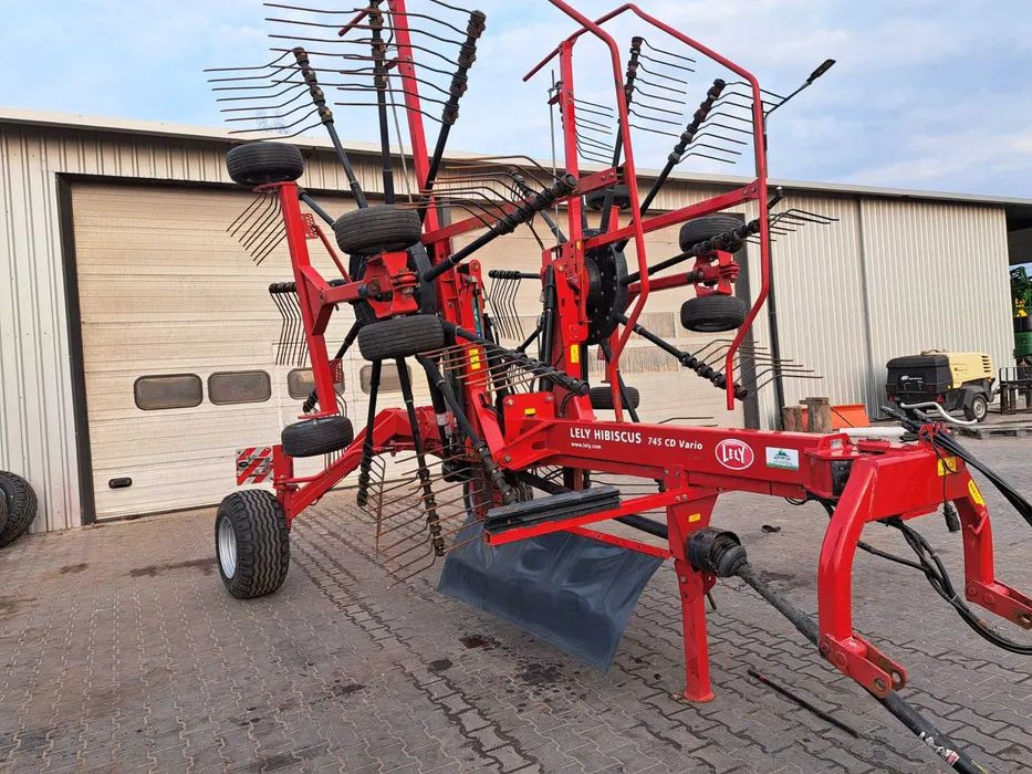 Lely hibiscus 745 CD Vario - Henificadora: foto 3 Lely hibiscus 745 CD Vario - Henificadora: foto 3