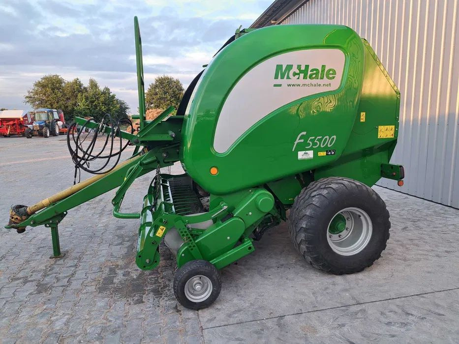 Mchale F5500 - Rotoempacadora: foto 1 Mchale F5500 - Rotoempacadora: foto 1