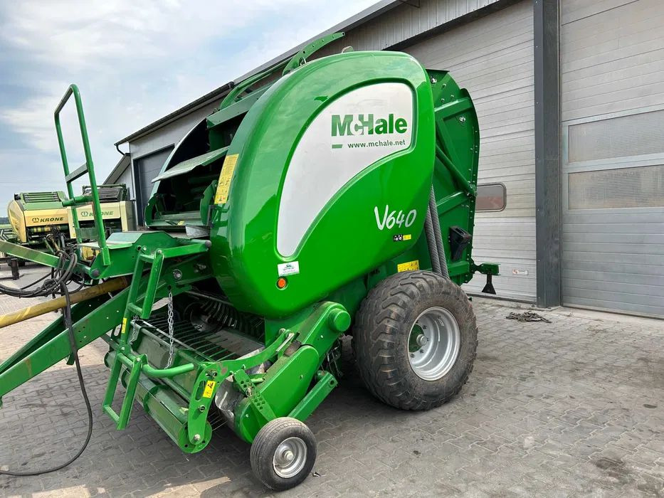 Mchale V640 - Rotoempacadora: foto 1 Mchale V640 - Rotoempacadora: foto 1