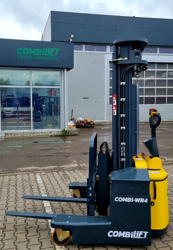 Aisle-Master WR4 - BRAND NEW - Carretilla de 4 vías: foto 3 Aisle-Master WR4 - BRAND NEW - Carretilla de 4 vías: foto 3