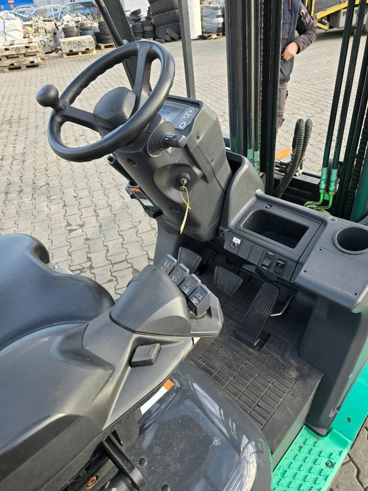 Carretilla elevadora de gas Mitsubishi FG 15 NT: foto 17