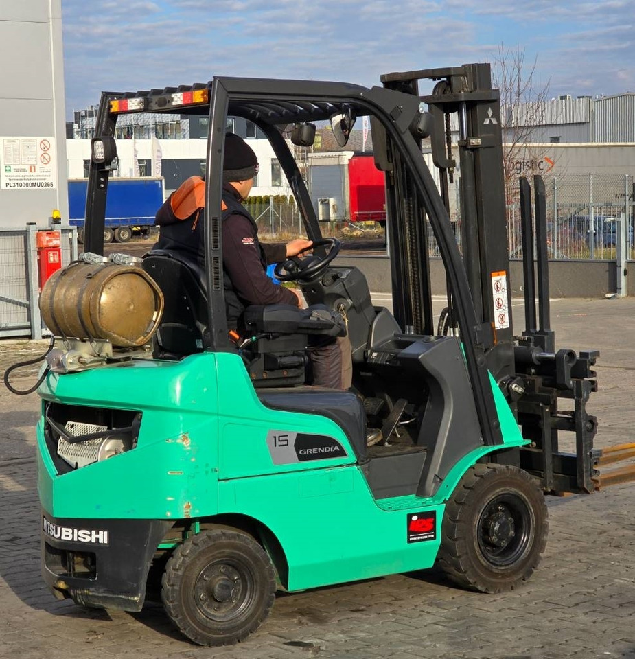 Carretilla elevadora de gas Mitsubishi FG 15 NT: foto 10