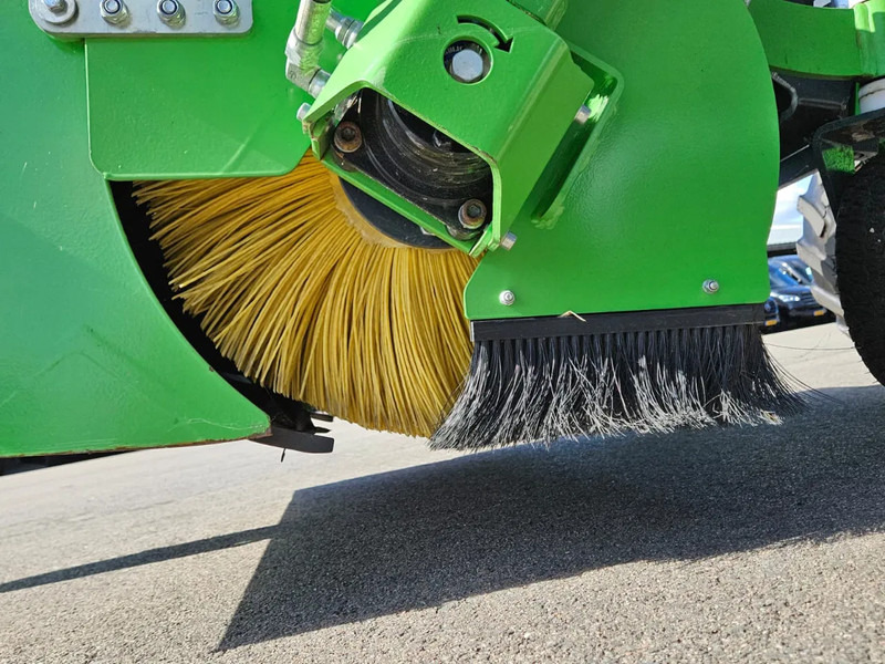 Implemento para Maquinaria agrícola Avant 1100 Borstel met opvangbak: foto 9