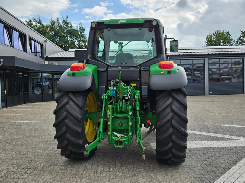 John Deere 6230 met 631 voorlader - Tractor: foto 4 John Deere 6230 met 631 voorlader - Tractor: foto 4