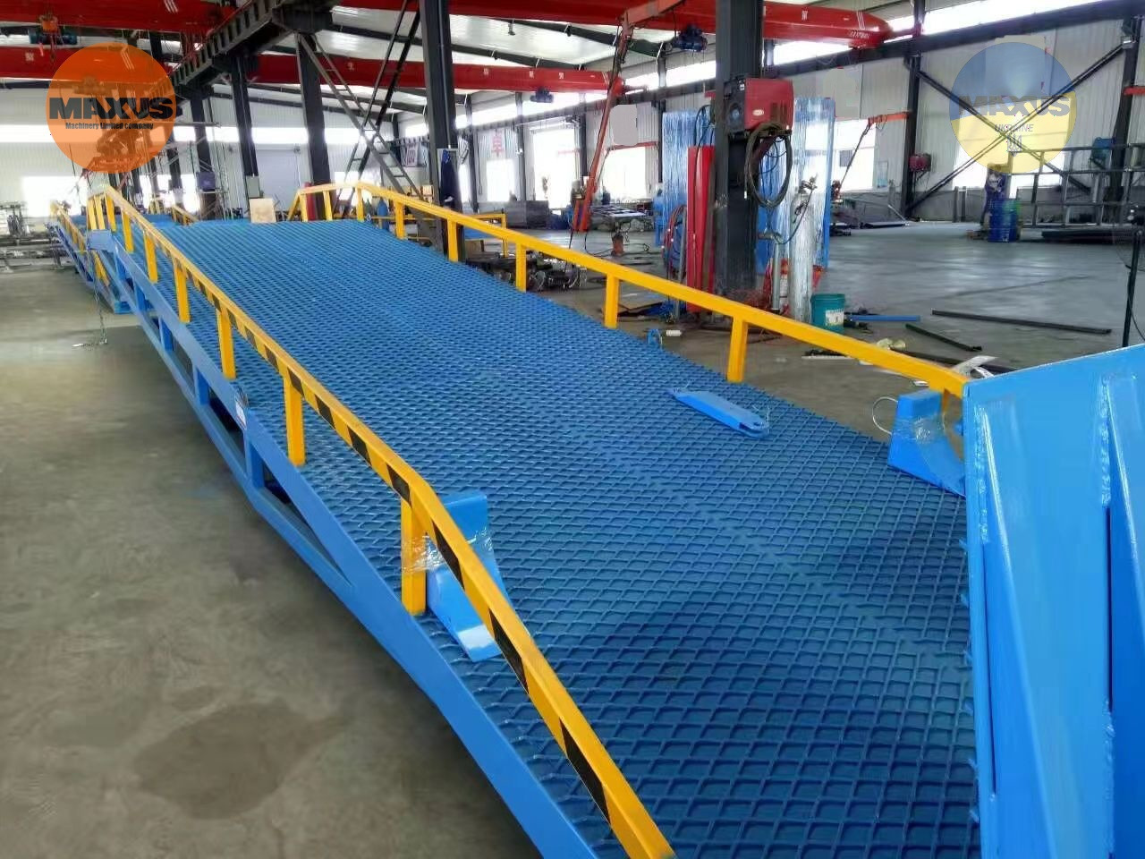 Maxus NEW mobile loading ramp with a capacity of 10 tons - Rampa de carga: foto 3 Maxus NEW mobile loading ramp with a capacity of 10 tons - Rampa de carga: foto 3