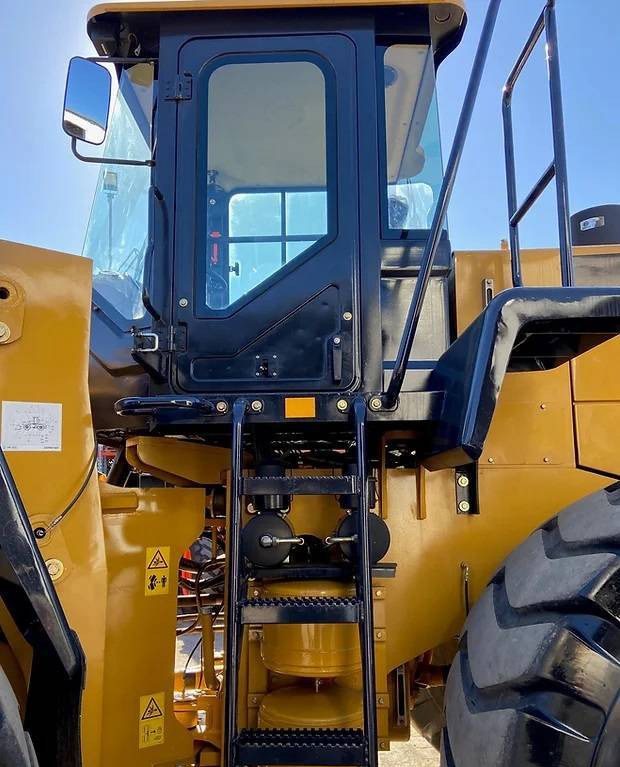 NEW CAT Caterpillar 7 TON Loader Warranty up to 10 YEARS НОВА Копарка CAT Caterpillar 7 ТОН Гарантія до 10 РОКІВ NOWA Ładowarka CAT Caterpillar 7 TON Gwarancja do 10 LAT - Cargadora de ruedas: foto 3 NEW CAT Caterpillar 7 TON Loader Warranty up to 10 YEARS НОВА Копарка CAT Caterpillar 7 ТОН Гарантія до 10 РОКІВ NOWA Ładowarka CAT Caterpillar 7 TON Gwarancja do 10 LAT - Cargadora de ruedas: foto 3