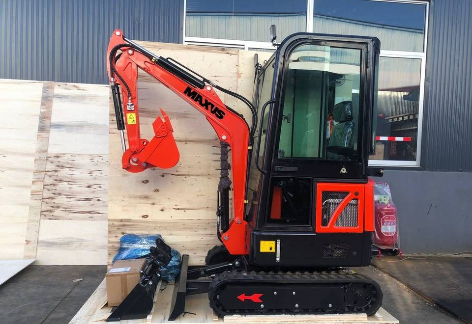 NEW MAXUS 38 HP 1700 kg Excavator with A/C Warranty up to 10 YEARS | НОВИЙ MAXUS 38 К.с. 1700 кг Екскаватор з кондиціонером Гарантія до 10 РОКІВ - Miniexcavadora: foto 1 NEW MAXUS 38 HP 1700 kg Excavator with A/C Warranty up to 10 YEARS | НОВИЙ MAXUS 38 К.с. 1700 кг Екскаватор з кондиціонером Гарантія до 10 РОКІВ - Miniexcavadora: foto 1