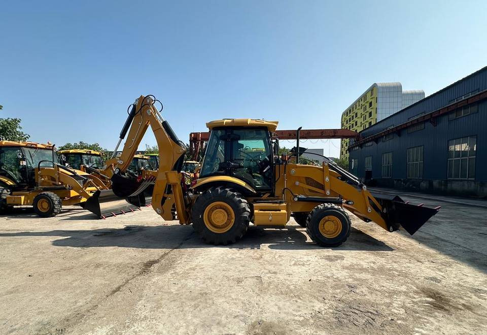 NEW MAXUS 3CX Backhoe Loader Only 150,000 PLN 2025 Model | НОВИЙ MAXUS 3CX Екскаватор-навантажувач Тільки 150,000 грн Модель 2025 рік - Retroexcavadora: foto 5 NEW MAXUS 3CX Backhoe Loader Only 150,000 PLN 2025 Model | НОВИЙ MAXUS 3CX Екскаватор-навантажувач Тільки 150,000 грн Модель 2025 рік - Retroexcavadora: foto 5