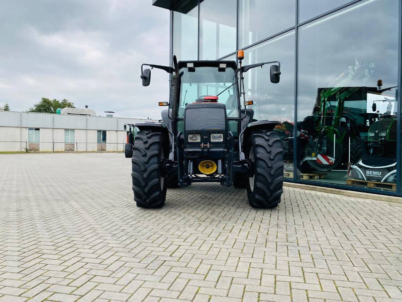 Valtra 6850 Hitech Fronthef+PTO, Airco - Tractor: foto 5 Valtra 6850 Hitech Fronthef+PTO, Airco - Tractor: foto 5