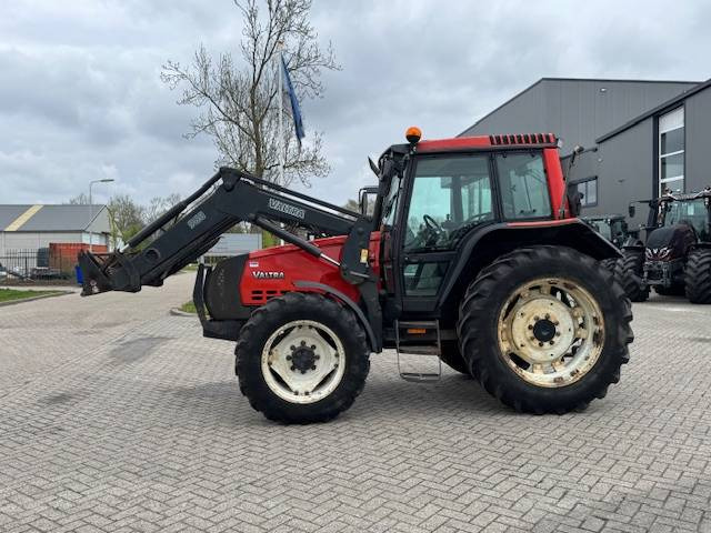 Valtra Valmet 6650 Hitech, voorlader, vloeistofkoppeling - Tractor: foto 3 Valtra Valmet 6650 Hitech, voorlader, vloeistofkoppeling - Tractor: foto 3