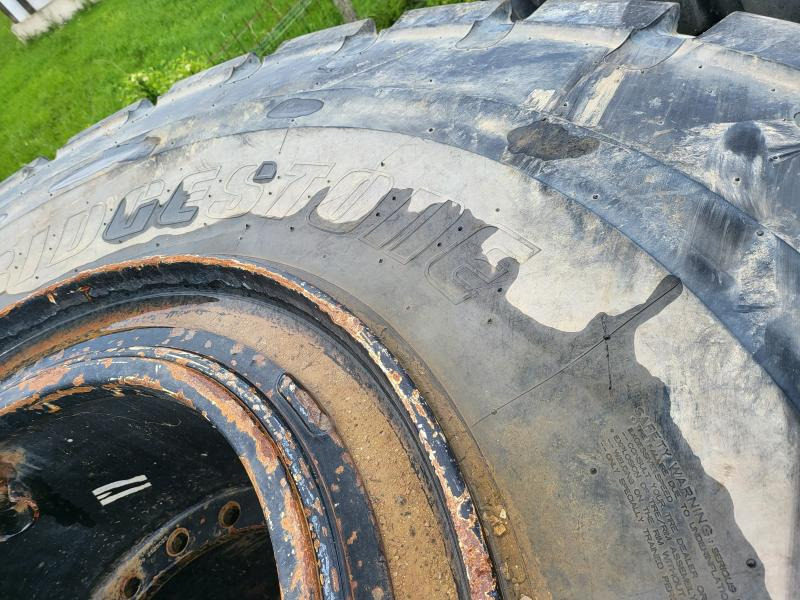 Bridgestone  - Neumático para Maquinaria de construcción: foto 4 Bridgestone  - Neumático para Maquinaria de construcción: foto 4