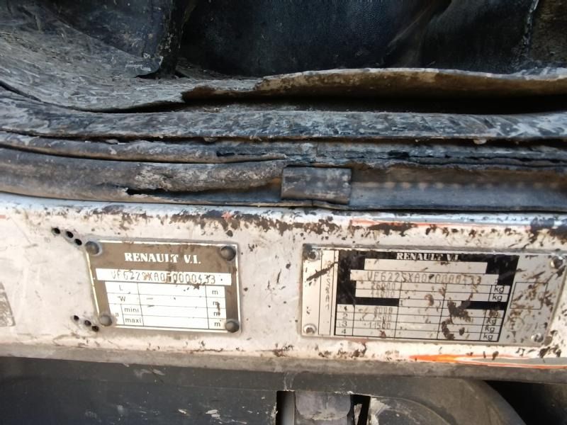 Distribuidor de asfalto Renault: foto 15