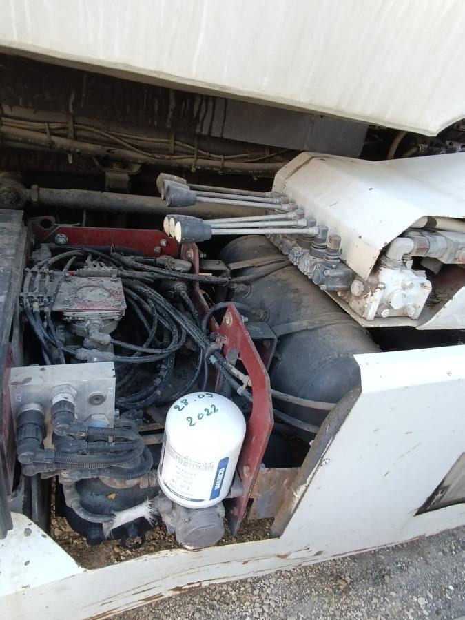 Distribuidor de asfalto Renault: foto 21