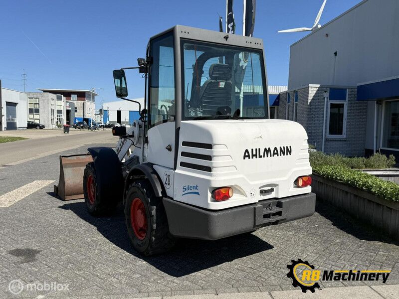 Ahlmann AL80 met 4500 uur. bj 2004 - Cargadora de ruedas: foto 4 Ahlmann AL80 met 4500 uur. bj 2004 - Cargadora de ruedas: foto 4