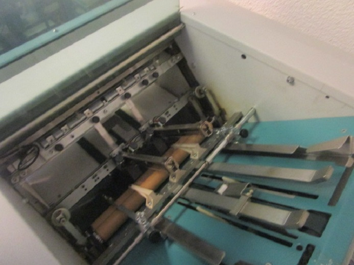 FALZ- UND HEFTMASCHINE NAGEL FOLDNAK 8 MIT TRIMMER - Plegadora de papel: foto 3 FALZ- UND HEFTMASCHINE NAGEL FOLDNAK 8 MIT TRIMMER - Plegadora de papel: foto 3
