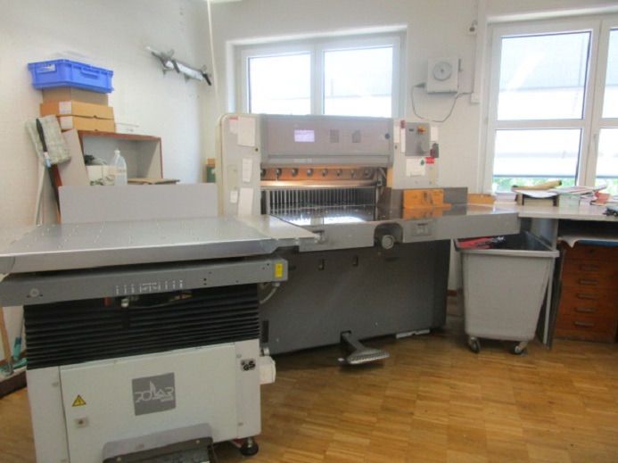 POLAR 78 ES - Máquina de corte de papel: foto 2 POLAR 78 ES - Máquina de corte de papel: foto 2