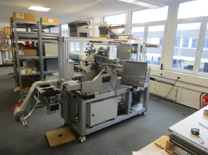 THERMOTRANSFER DRUCKSYSTEM MIT STANZE MPRINT MORLOCK LP 2000 (Drucken, Kaschieren, Stanzen) - Máquina de impresión: foto 4 THERMOTRANSFER DRUCKSYSTEM MIT STANZE MPRINT MORLOCK LP 2000 (Drucken, Kaschieren, Stanzen) - Máquina de impresión: foto 4